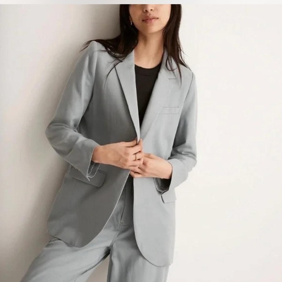 Madewell The Larsen Oversized Blazer in Drapeweave in light blue, size Medium - Picture 13 of 13